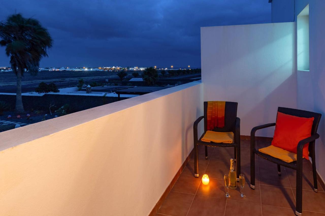 Villa Chinamar by Villa Plus Playa Blanca  Esterno foto