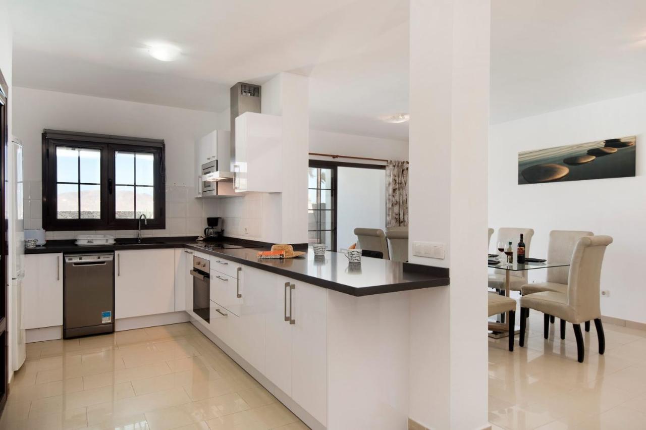 Villa Chinamar by Villa Plus Playa Blanca  Esterno foto
