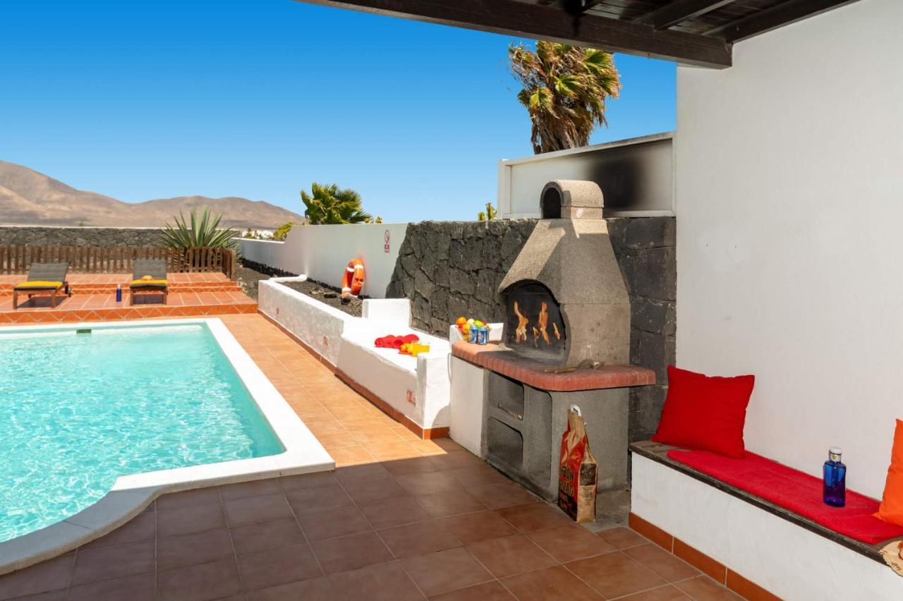 Villa Chinamar by Villa Plus Playa Blanca  Esterno foto